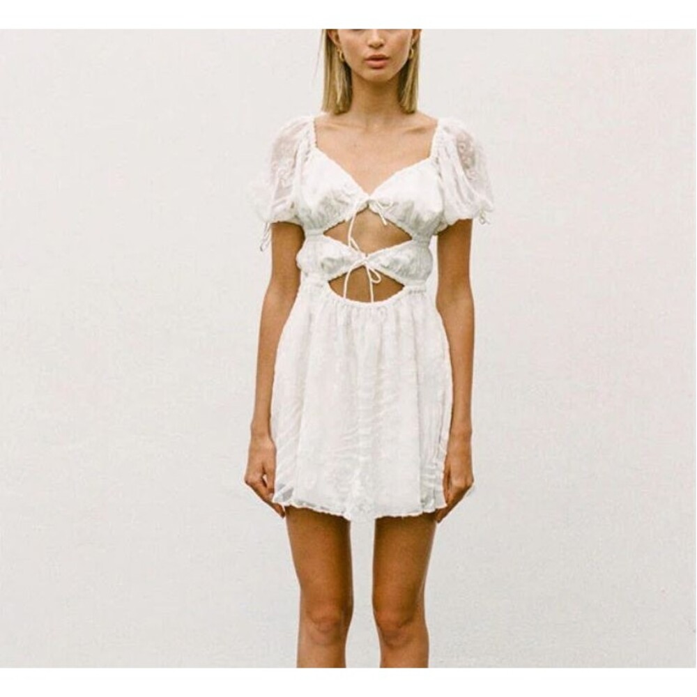 Sabo Saboluxe White Mini Dress Rizzo Cutout Puff Sleeve Dress Bridal Size Medium